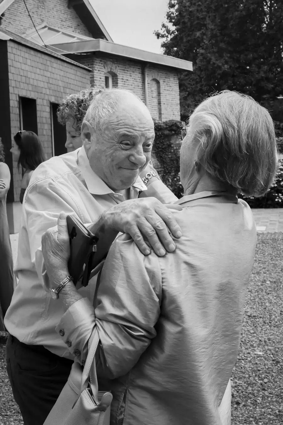 Adrien & Lucia — mariage civil — photograph 10 of 17. [Description to be refined]